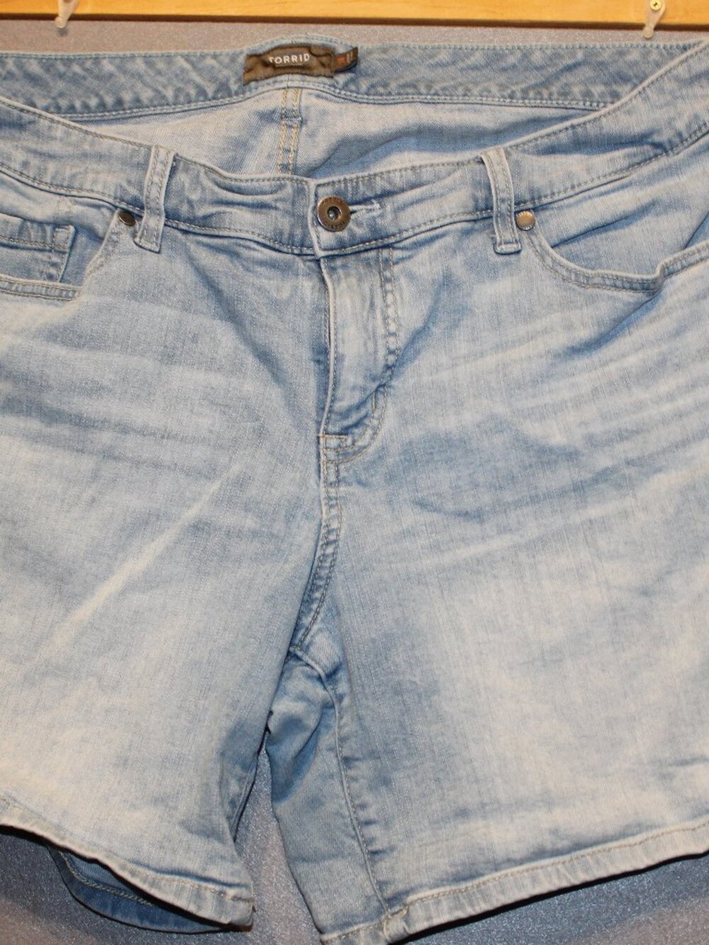 Torrid Light Wash Denim Shorts - Size 16